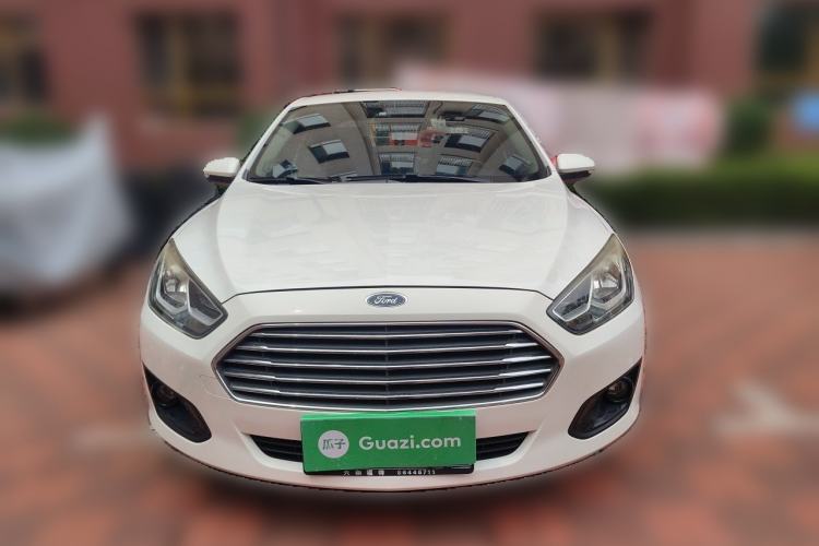 Used Ford Escort 2015 1.5L Manual Comfort Model Front