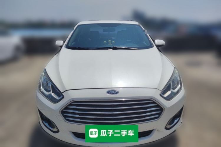 Used Ford Escort 2015 1.5L Automatic Fashion Model Front