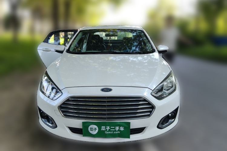 Used Ford Escort 2015 1.5L Automatic Fashion Model Front