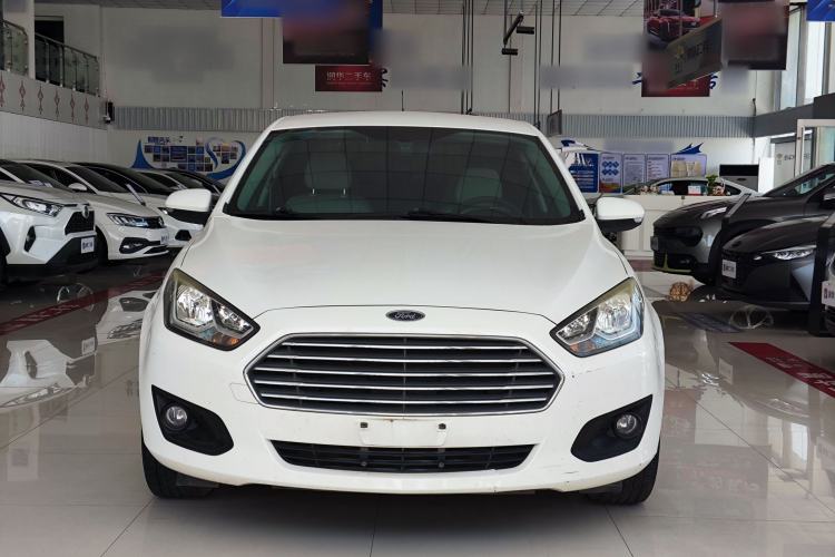 Used Ford Escort 2015 1.5L Manual Comfort Model Front