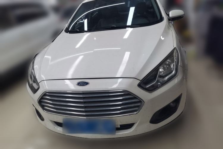 Used Ford Escort 2015 1.5L Manual Comfort Model Front