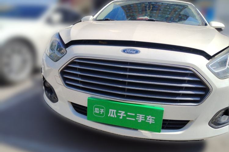 Used Ford Escort 2015 1.5L Manual Comfort Model Front