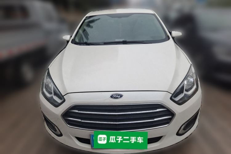 Used Ford Escort 2015 1.5L Automatic Comfort Edition Front