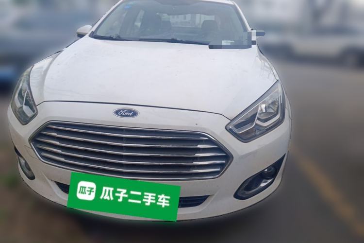 Used Ford Escort 2015 1.5L Automatic Fashion Model Front