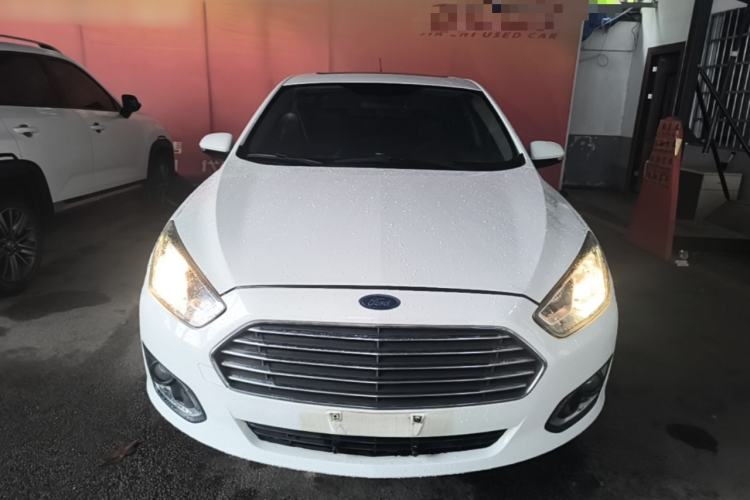 Used Ford Escort 2015 1.5L Automatic Fashion Model Front
