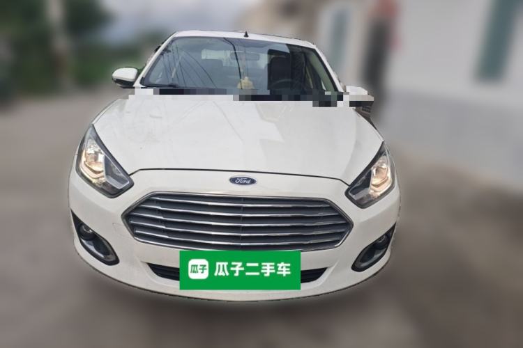 Used Ford Escort 2015 1.5L Automatic Fashion Model Front
