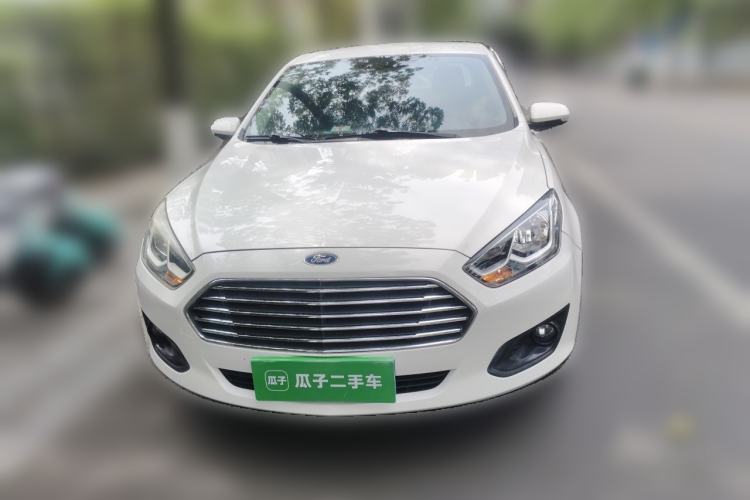 Used Ford Escort 2015 1.5L Manual Comfort Model Front