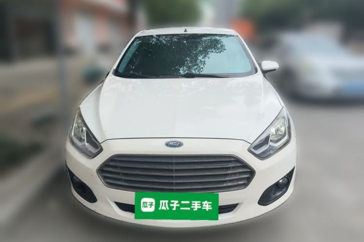 Used Ford Escort 2015 1.5L Automatic Comfort Edition Front