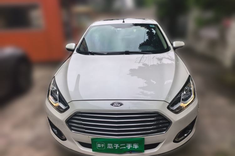 Used Ford Escort 2015 1.5L Automatic Fashion Model Front