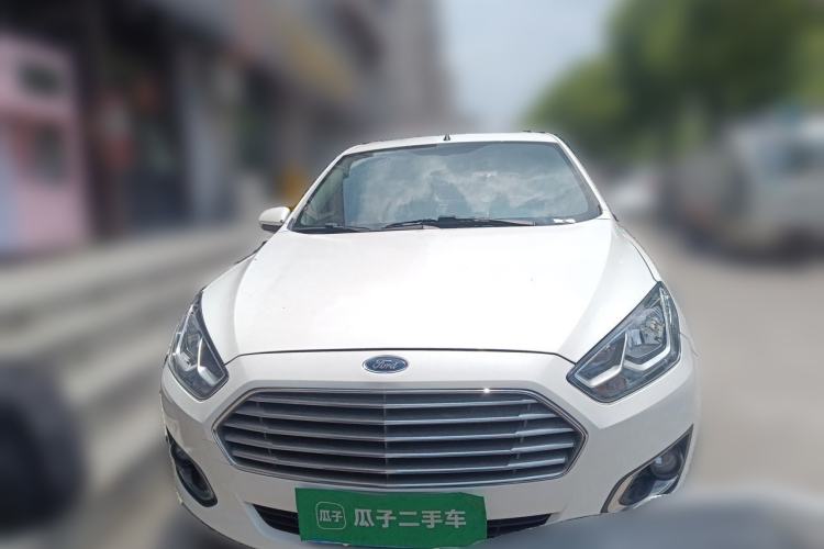 Used Ford Escort 2015 1.5L Automatic Fashion Model Front