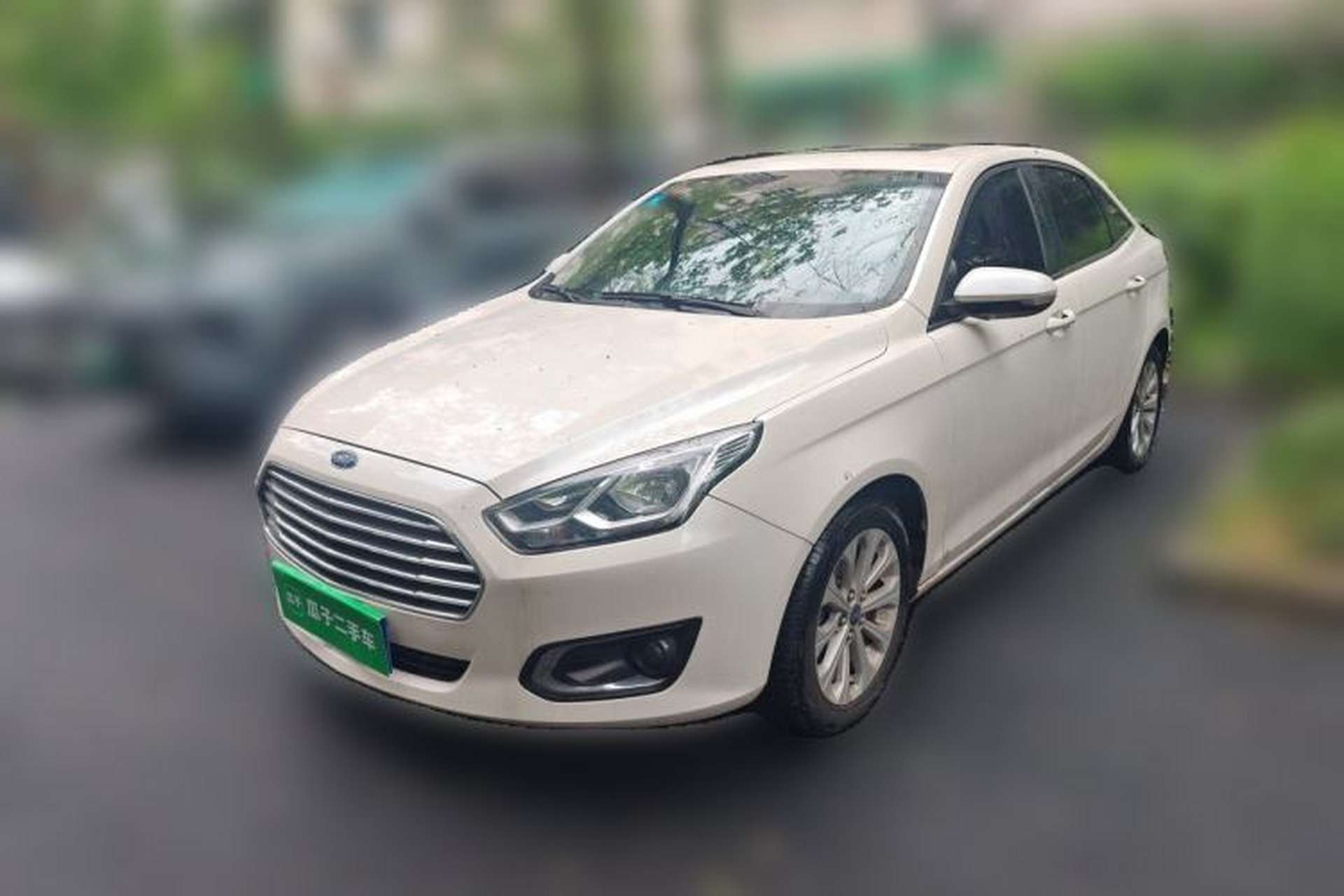 Used Ford Escort 2015 1.5L Automatic Fashion Model Front Left 45 Deg