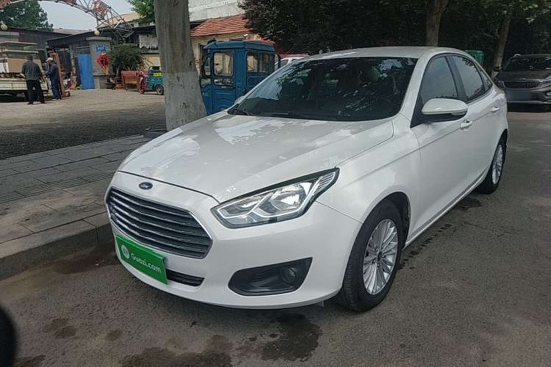 Used Ford Escort 2015 1.5L Automatic Comfort Edition Front Left 45 Deg