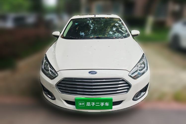 Used Ford Escort 2015 1.5L Automatic Fashion Model Front