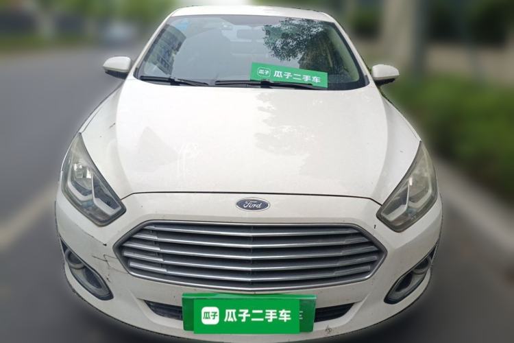 Used Ford Escort 2015 1.5L Manual Comfort Model Front