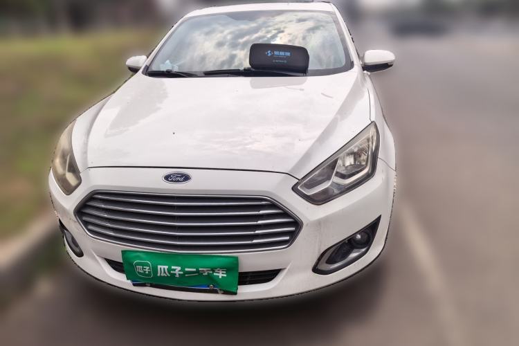 Used Ford Escort 2015 1.5L Automatic Fashion Model Front
