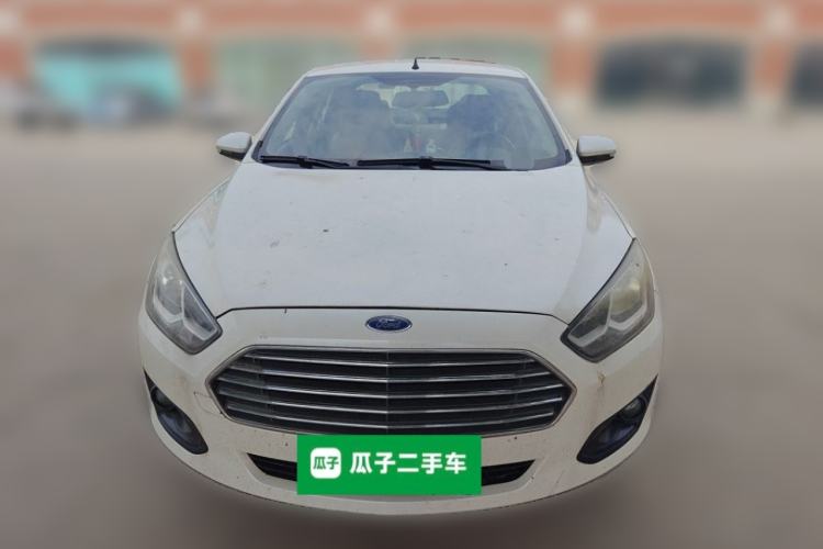 Used Ford Escort 2015 1.5L Manual Comfort Model Front