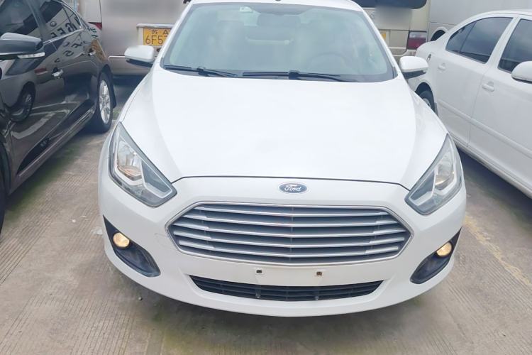 Used Ford Escort 2015 1.5L Automatic Comfort Edition Front