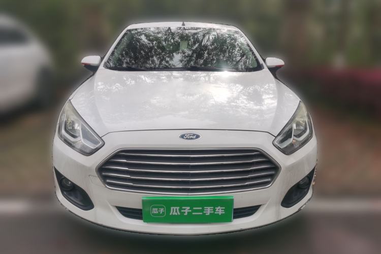Used Ford Escort 2015 1.5L Manual Comfort Model Front
