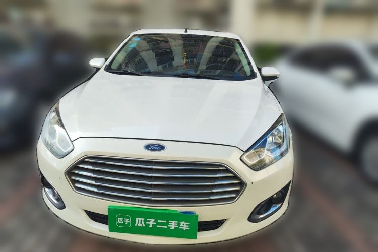 Used Ford Escort 2015 1.5L Automatic Fashion Model Front