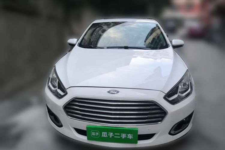 Used Ford Escort 2015 1.5L Automatic Fashion Model Front