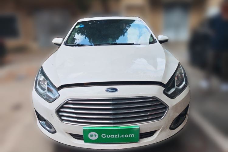 Used Ford Escort 2015 1.5L Automatic Fashion Model Front