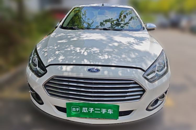 Used Ford Escort 2015 1.5L Manual Comfort Model Front