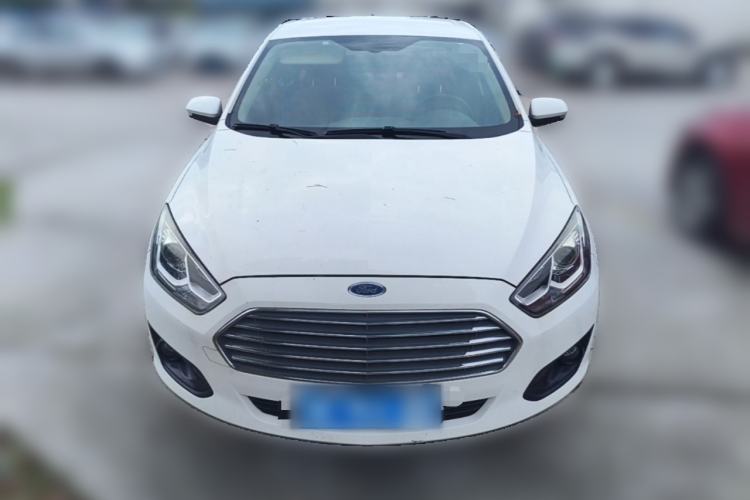 Used Ford Escort 2015 1.5L Automatic Comfort Edition Front