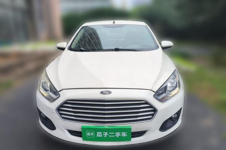 Used Ford Escort 2015 1.5L Manual Comfort Model Front