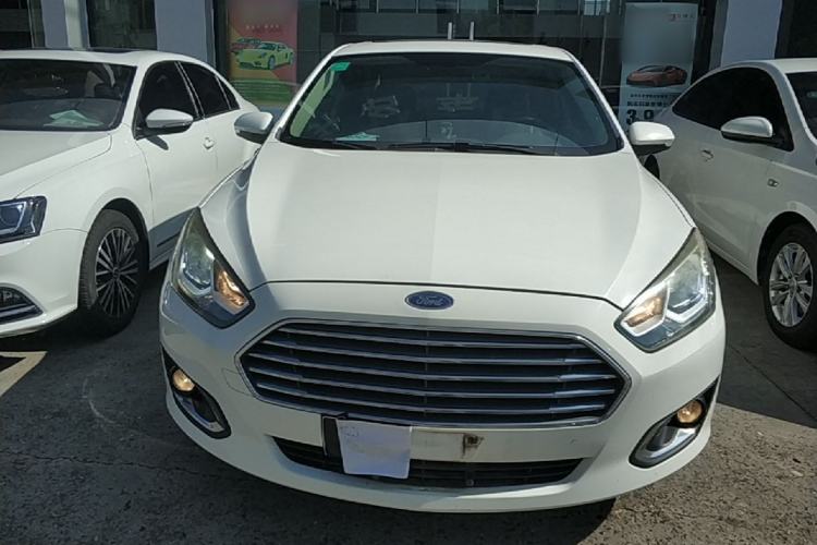 Used Ford Escort 2015 1.5L Automatic Fashion Model Front