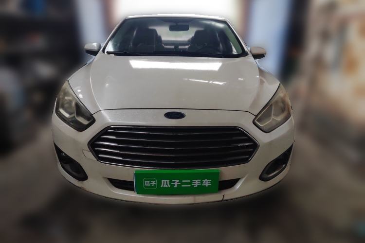 Used Ford Escort 2015 1.5L Automatic Fashion Model Front