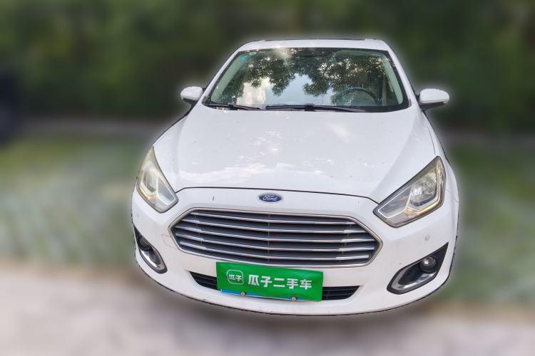 Used Ford Escort 2015 1.5L Automatic Fashion Model Front