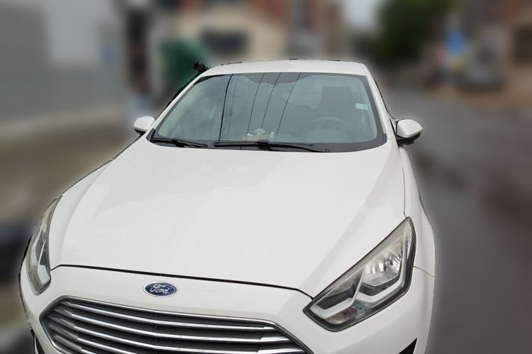 Used Ford Escort 2015 1.5L Automatic Comfort Edition Front