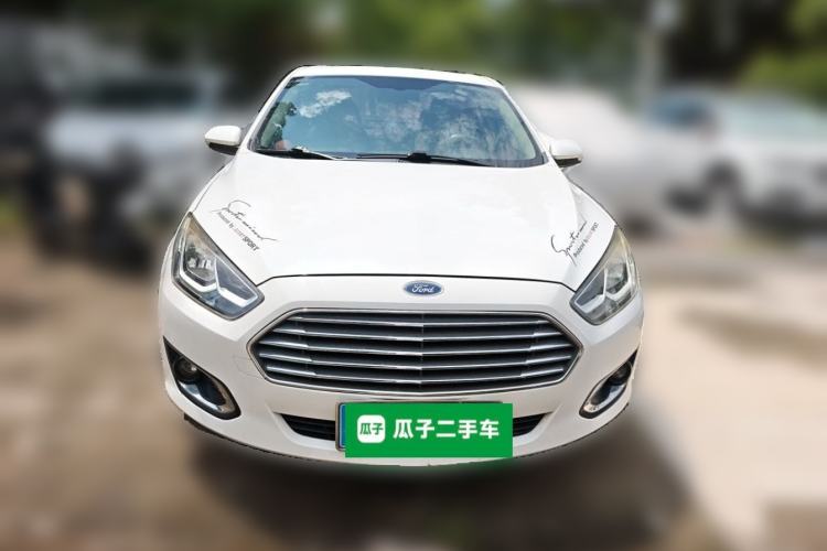 Used Ford Escort 2015 1.5L Automatic Fashion Model Front