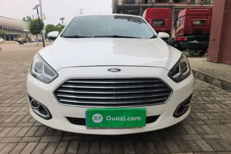 Used Ford Escort 2015 1.5L Automatic Comfort Edition Front
