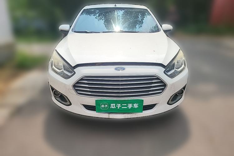 Used Ford Escort 2015 1.5L Manual Comfort Model Front