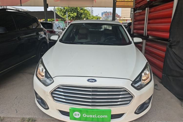 Used Ford Escort 2015 1.5L Automatic Fashion Model Front