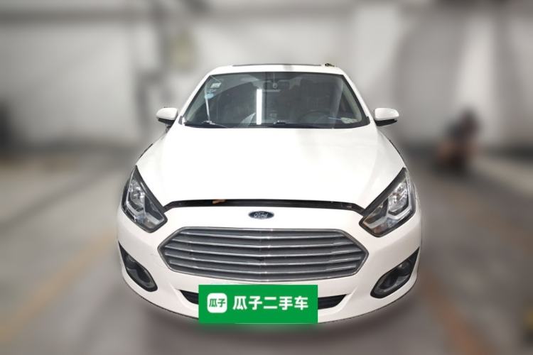 Used Ford Escort 2015 1.5L Automatic Fashion Model Front