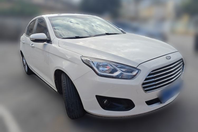 Used Ford Escort 2015 1.5L Automatic Comfort Edition Front Right 45 Deg