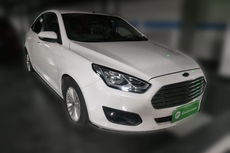 Used Ford Escort 2015 1.5L Automatic Comfort Edition Front Right 45 Deg