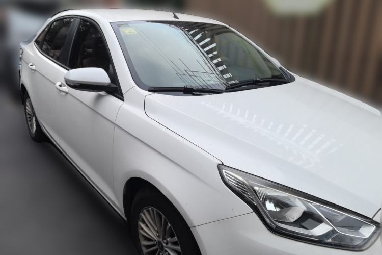 Used Ford Escort 2015 1.5L Manual Comfort Model Front Right 45 Deg