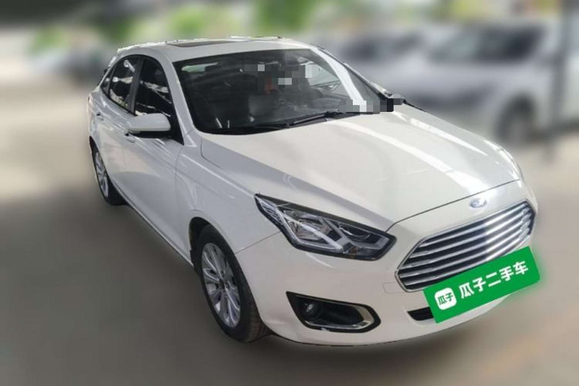 Used Ford Escort 2015 1.5L Manual Fashion Edition Front Right 45 Deg