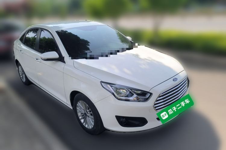 Used Ford Escort 2015 1.5L Automatic Comfort Edition Front Right 45 Deg