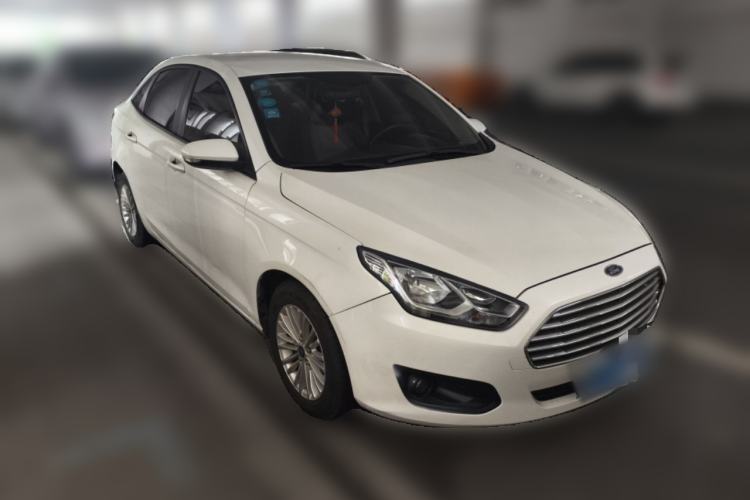 Used Ford Escort 2015 1.5L Automatic Comfort Edition Front Right 45 Deg