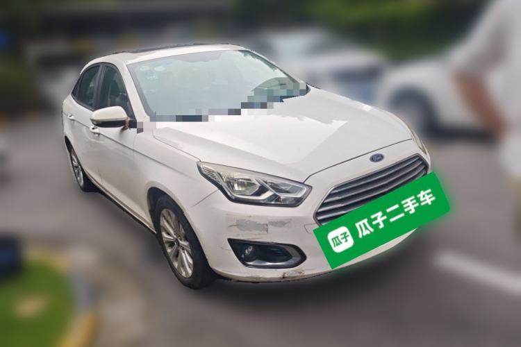Used Ford Escort 2015 1.5L Automatic Fashion Model Front Right 45 Deg