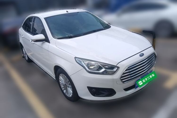 Used Ford Escort 2015 1.5L Automatic Comfort Edition Front Right 45 Deg