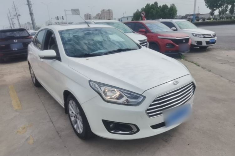 Used Ford Escort 2015 1.5L Automatic Fashion Model Front Right 45 Deg