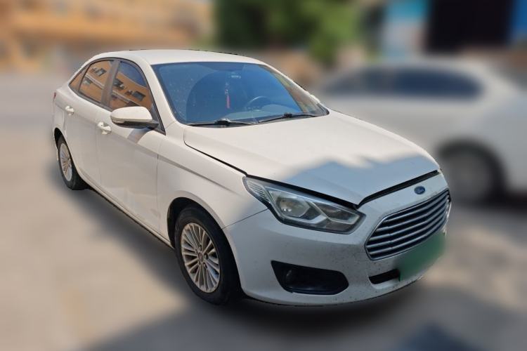 Used Ford Escort 2015 1.5L Manual Comfort Model Front Right 45 Deg