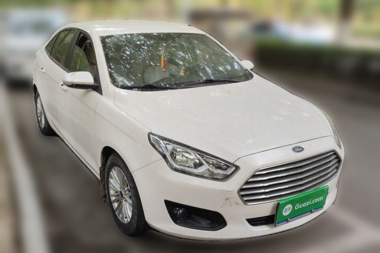 Used Ford Escort 2015 1.5L Manual Comfort Model Front Right 45 Deg