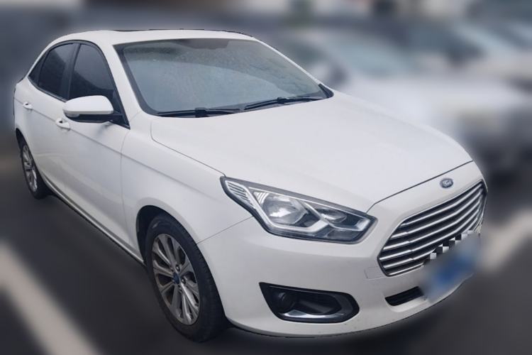 Used Ford Escort 2015 1.5L Automatic Fashion Model Front Right 45 Deg