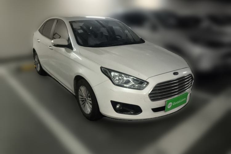 Used Ford Escort 2015 1.5L Automatic Comfort Edition Front Right 45 Deg